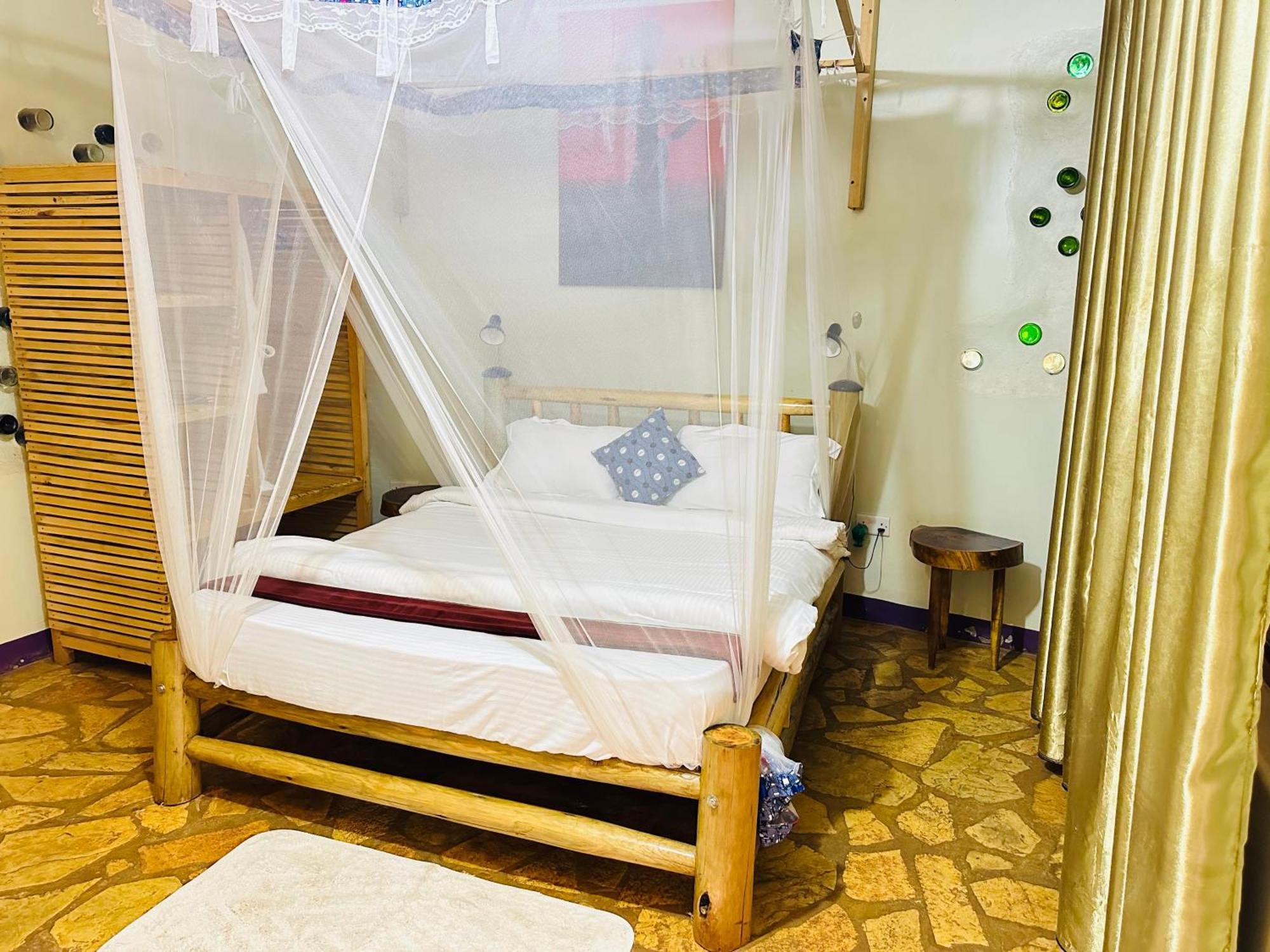 Afro Smile Hotel & Guest House Jinja Eksteriør bilde