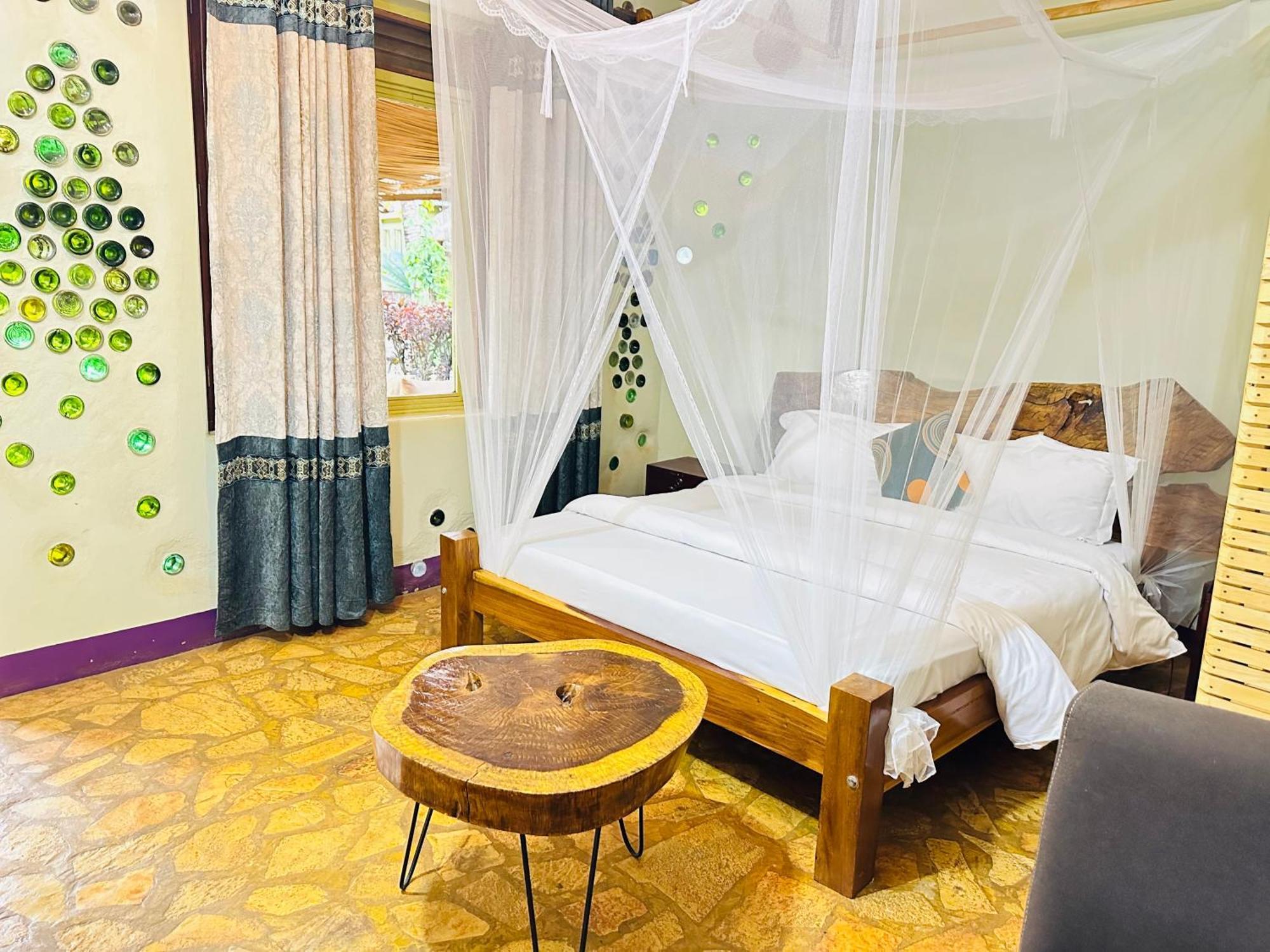 Afro Smile Hotel & Guest House Jinja Eksteriør bilde