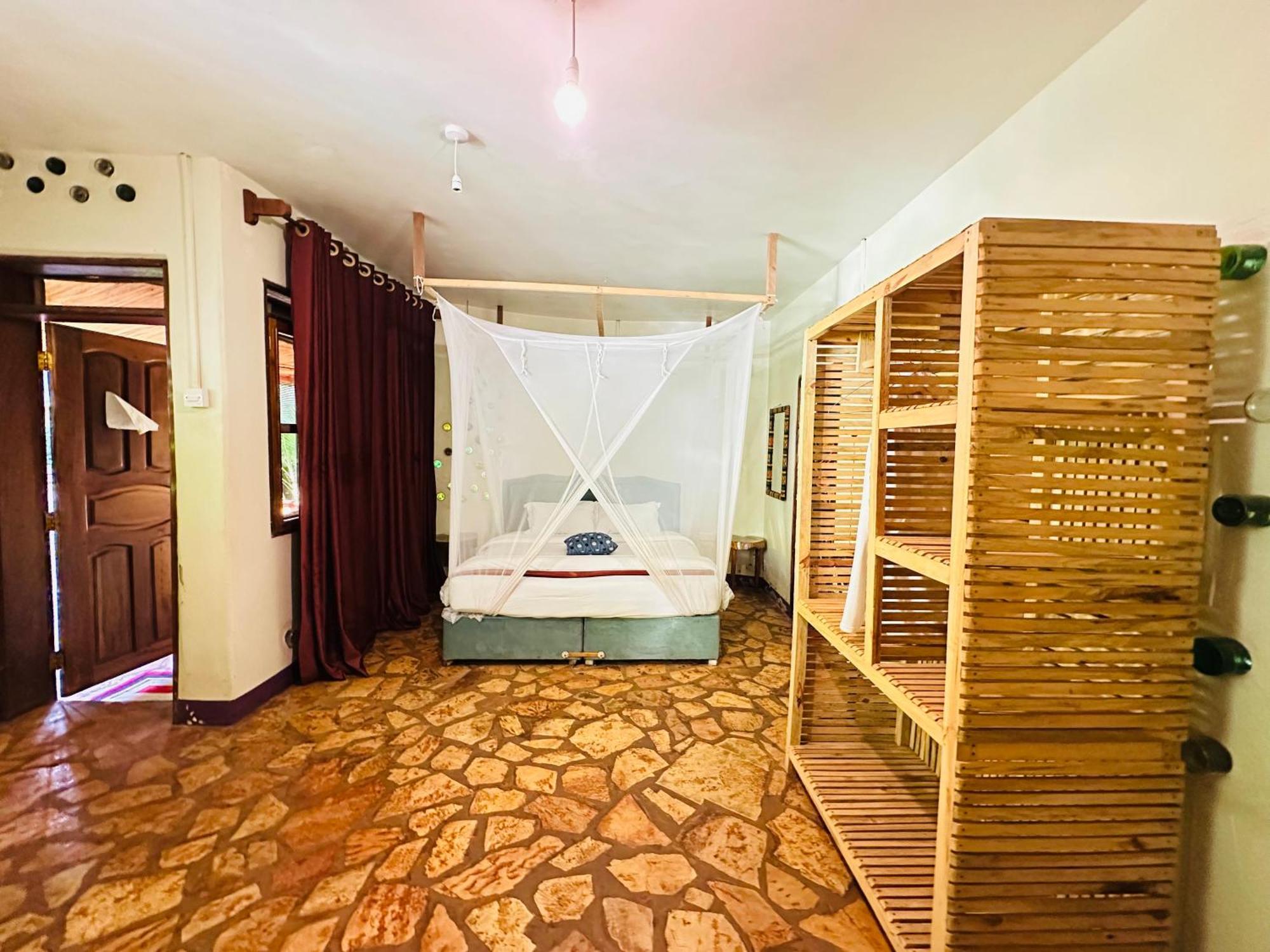 Afro Smile Hotel & Guest House Jinja Eksteriør bilde